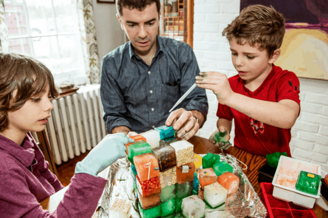 How to Have a STEM Party for Your Kids