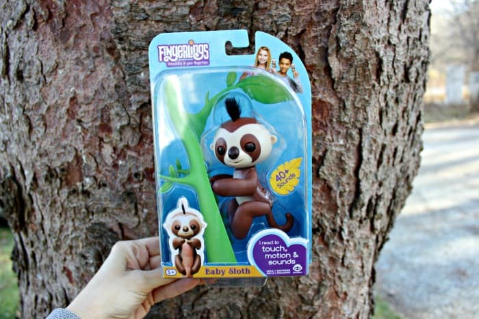 WowWee Toys Latest Fingerling Kingsley the Sloth