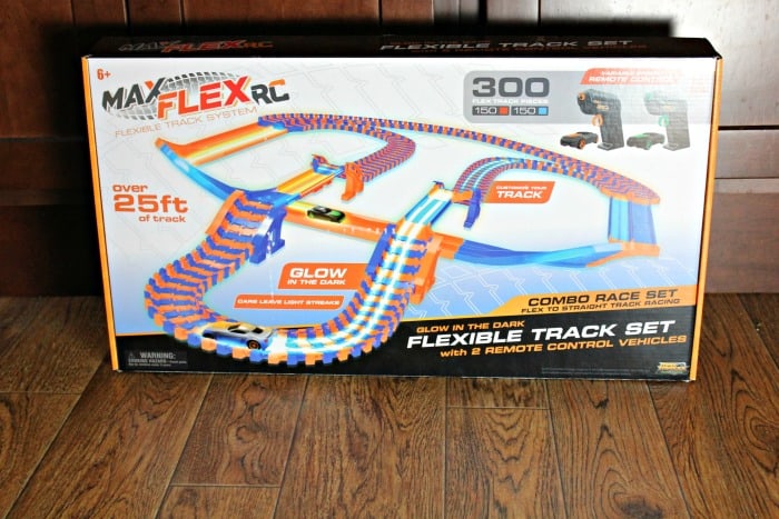 Remote Control Car Toys With Flexible Race Tracks