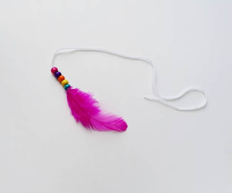 Check out this dream catcher kids craft that you and the kids can do this weekend! 
