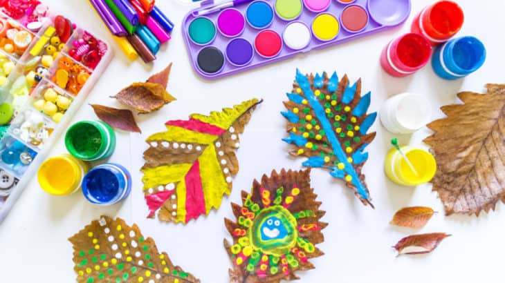 Fall leaf crafts for kids are a wonderful way to explore nature using leaves. Check out these different crafts for kids to get started.