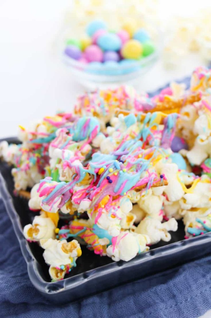 Make a batch of this unicorn popcorn recipe today. This is a cute idea for a unicorn themed birthday party or for anyone that loves colored popcorn.