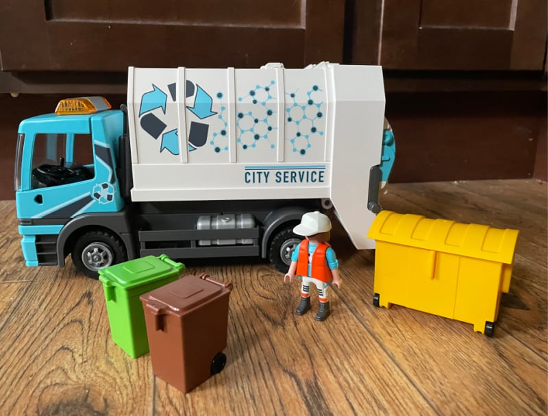 a toy recycling truck from PLAYMOBIL