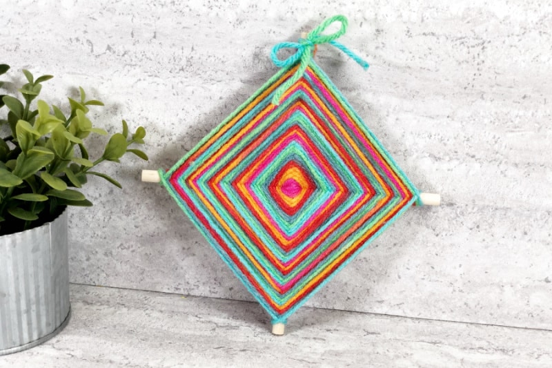 This God's Eye Craft is a fun yarn craft for kids. Learn how to make a God's Eye Craft with these printable instructions.