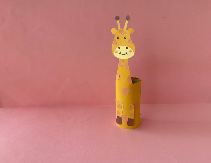 This zoo animal craft for toddlers is one of my favorite animal crafts. Use it as a way to teach your child about jungle animals.