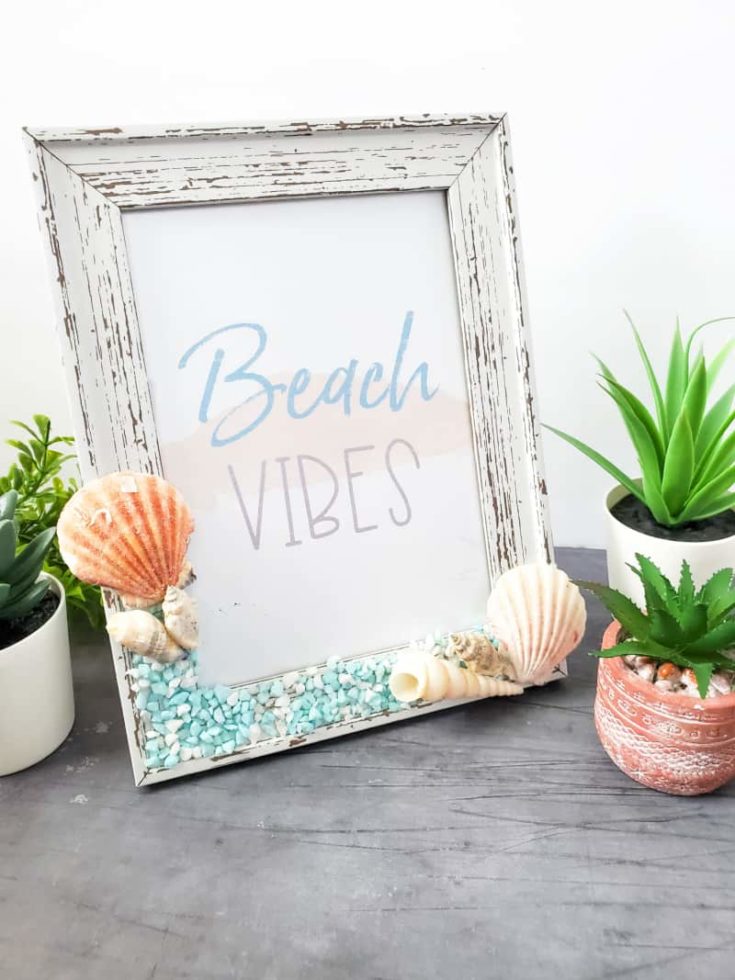 Looking for beach vibes decor? Check out these tips to create a beachy bedroom, including this DIY beach vibes sign you can print and frame.