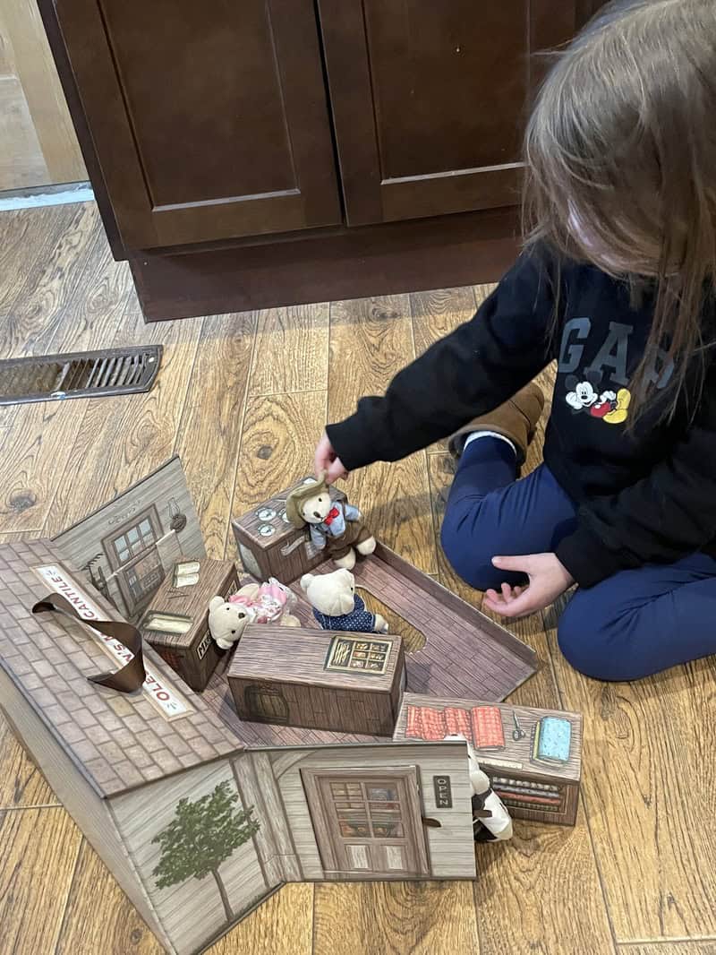 Little House on The Prairie Cabin and Oleson's Mercantile Play sets, with mini handcrafted jointed bears for hours of toddler play.