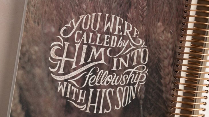 If you’re looking for a Bible that makes daily reading feel natural, organized, and inspiring, the She Reads Truth Spiral-Bound Notetaking Bible is a refreshing take on Scripture study.