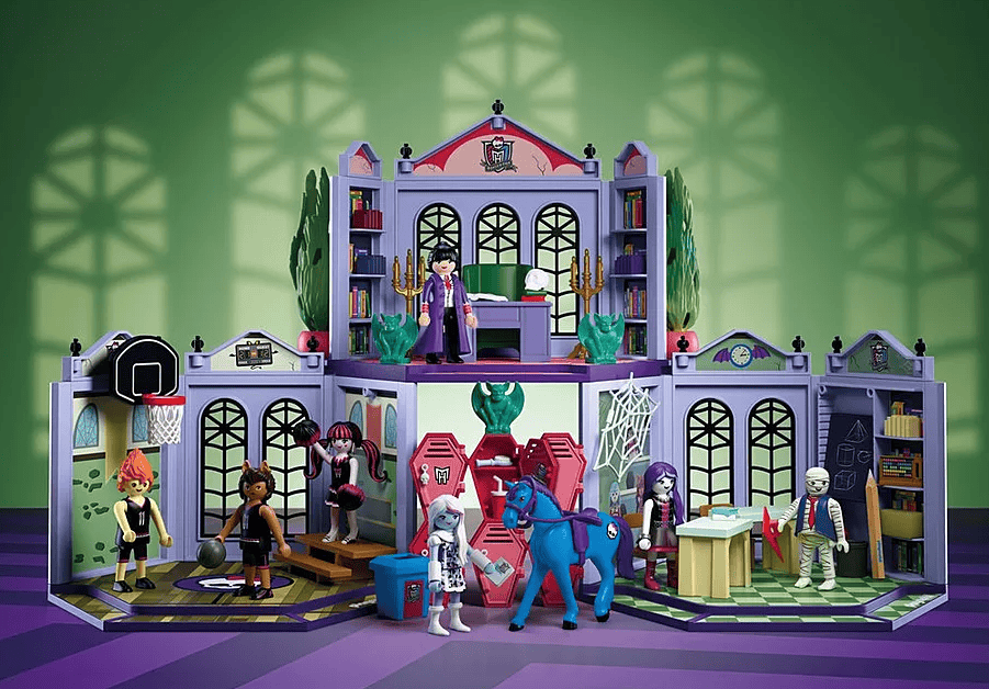 Headless Headmistress Bloodgood’s Office